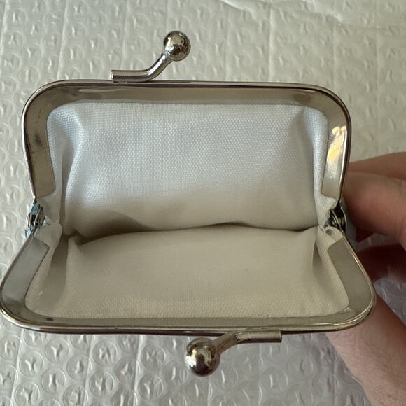 Faux Leather Kisslock Coin Purse with Floral And Bird Print - Picture 3 of 3